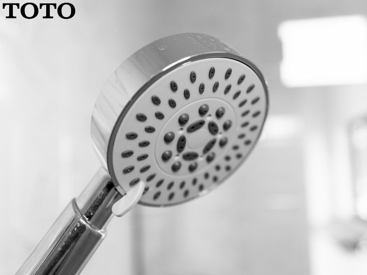 Với những ứng dụng công nghệ hiện đại, sen tắm TOTO nổi bật với khả năng tiết kiệm nước, tính tiện dụng và độ bền
