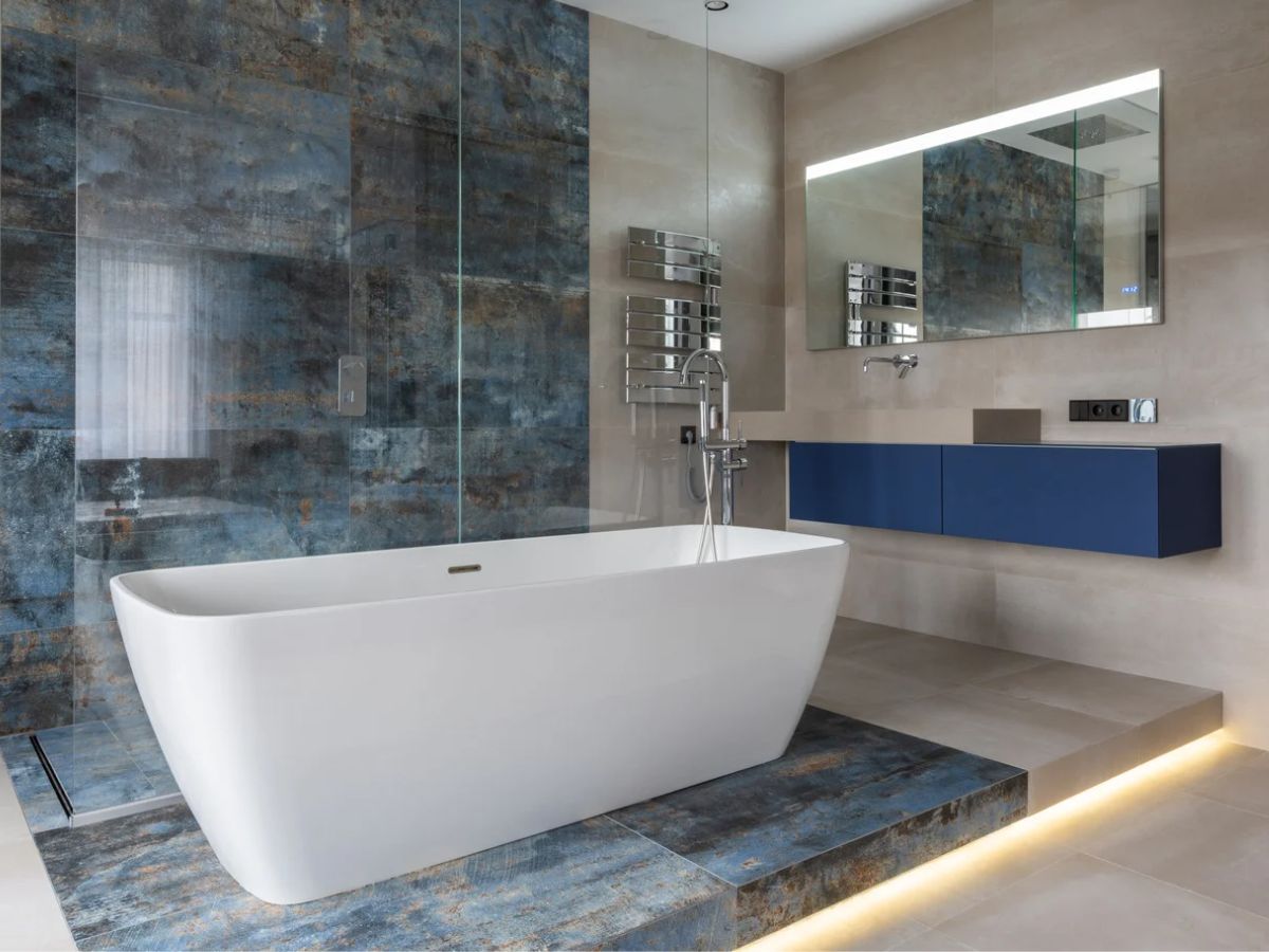 Bồn tắm nằm là dòng sản phẩm phổ biến, nổi bật với các ưu điểm như giữ nhiệt tốt, thiết kế đa dạng và mang lại sự thư giãn tuyệt vời